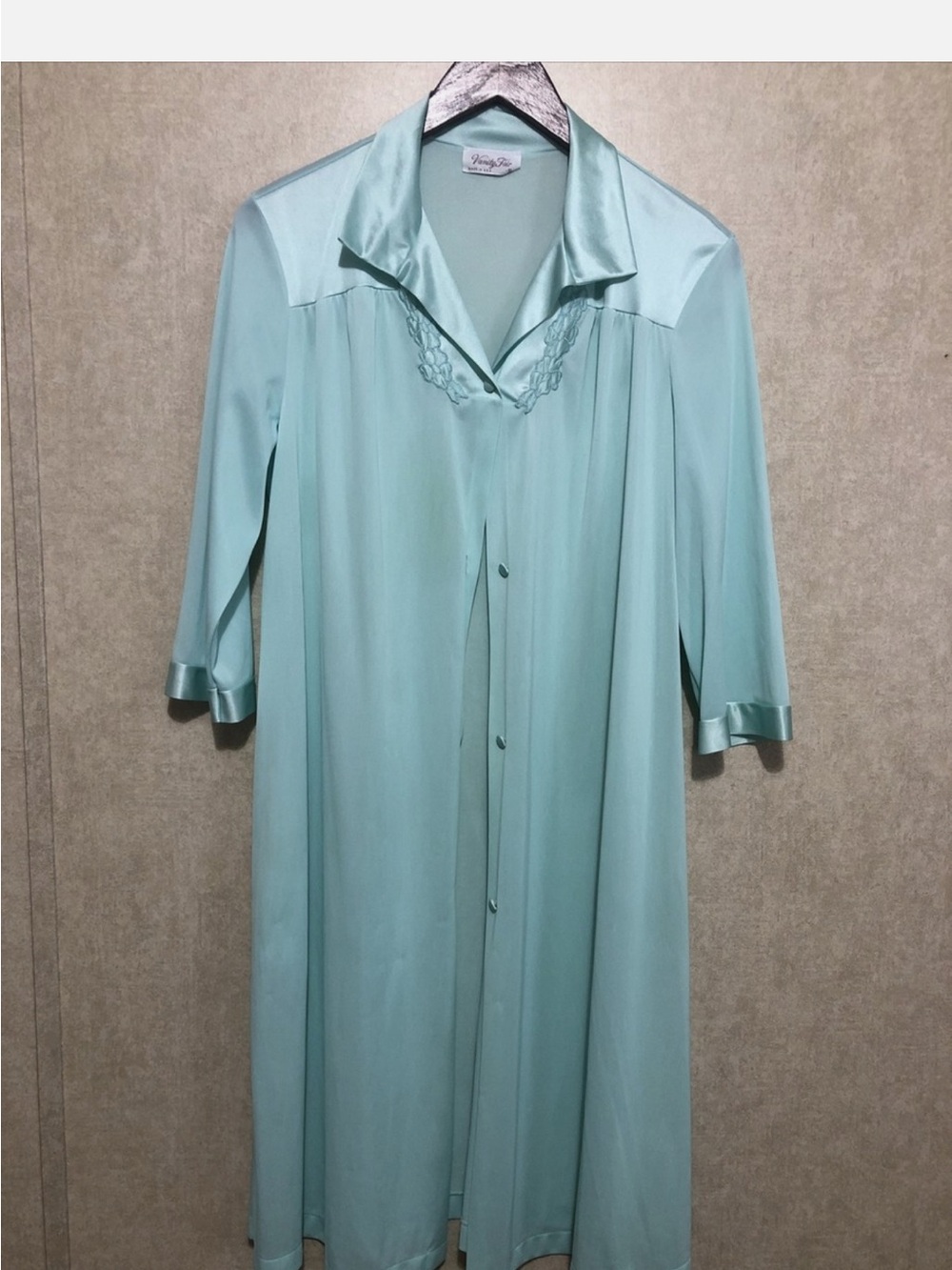 Vintage Vanity Fair Nylon W/Satin Trimming Dressing Robe Pastel Teal size XL